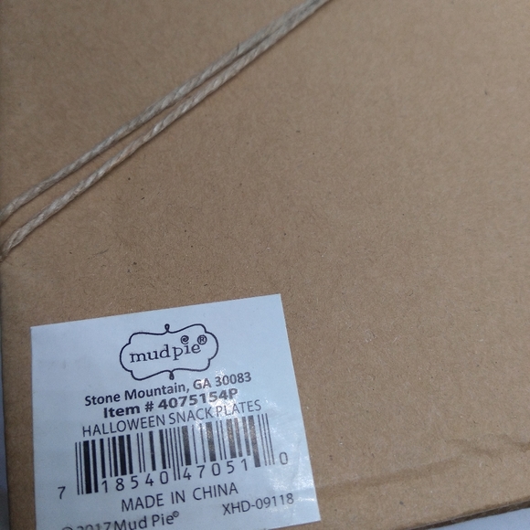 Mud pie set of 2 Halloween snack plates - Picture 7 of 12